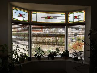 Glas in lood in bovenlichten in Amersfoort