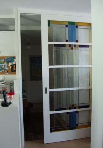 Schiebet�r ge�ffnet und Ansicht von Wohnzimmer aus