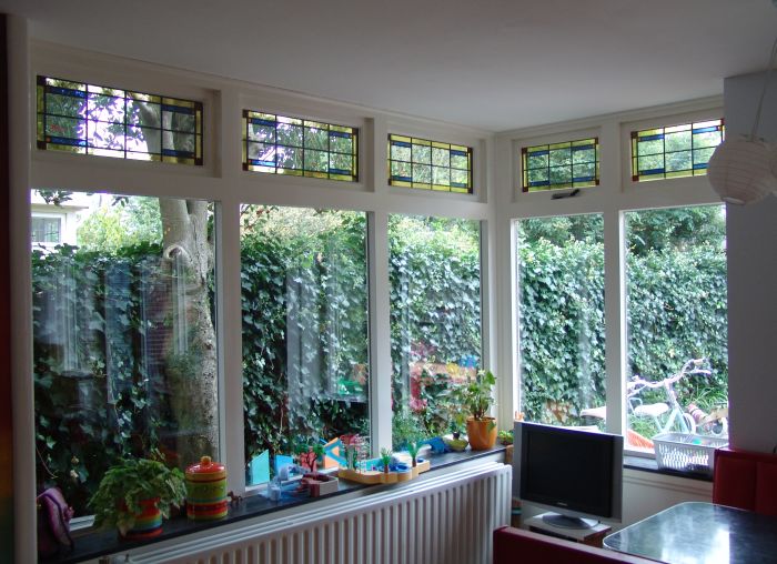5 van 10 glas-in-lood in nieuwe erker