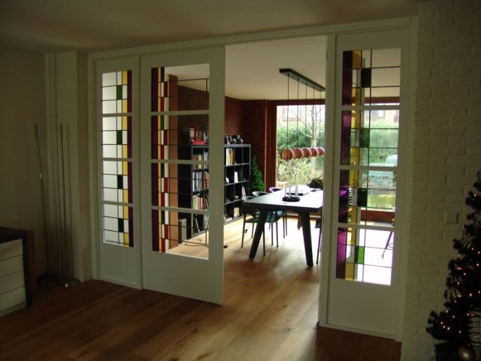 Tijdloos glas in lood in binnendeuren, Zwijndrecht 2014
