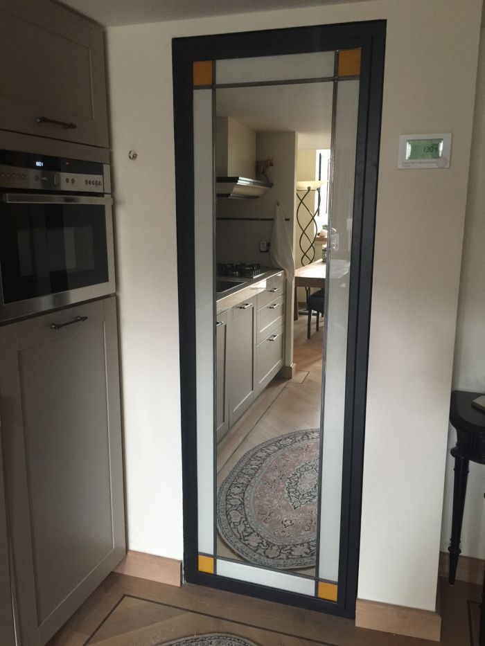 Glas in lood spiegel met ge�tst antiekglas
