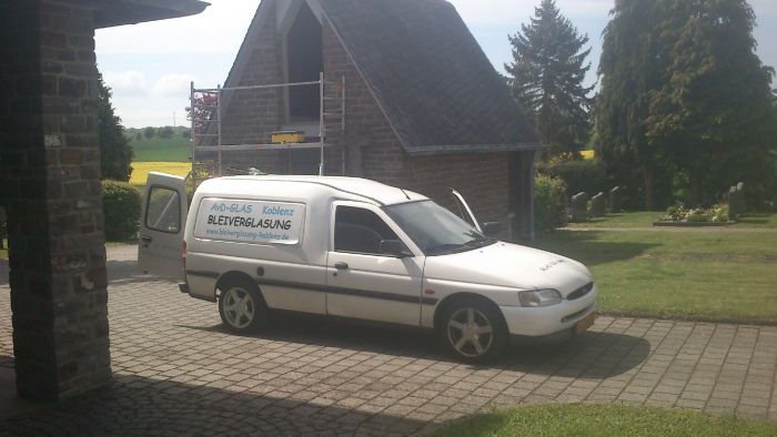 Dappere Glas-Ford-Escort-Van in Gevenich