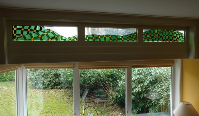 3 x glas-in-lood in bovenlichten, voorgevel