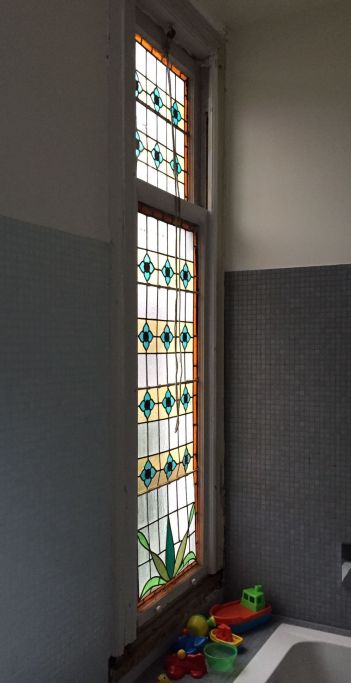 Oorspronkelijk glas in lood en kleurschets van AvD-Glas