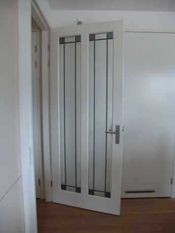 Modern glas in lood in binnendeur door AvD-Glas, Utrecht 2016