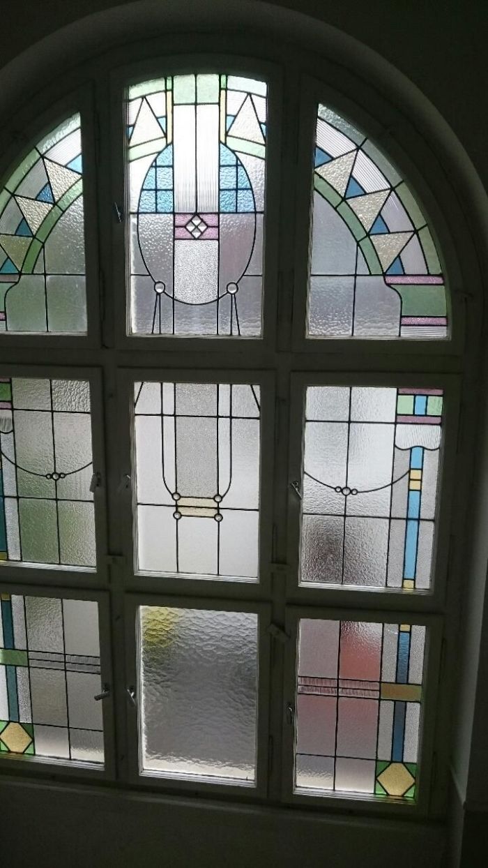 Glas in lood, 1 paneel ontbreekt