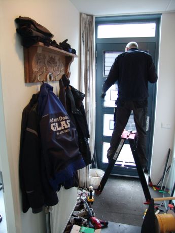 Montage van glas in lood in isolerend dubbelglas door AvD-Glas en glaszetter Ad van Doorn.