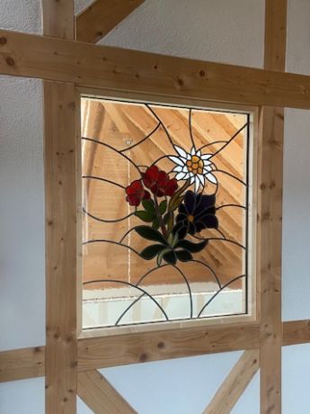 Glas in lood met bloemen in isolatieglas