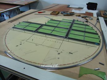 Nieuw glas in lood t.b.v. rond isolatieglas, , ca. 115cm �