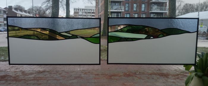 Massanfertigung Bleiverglasung Aufh�nger als Sichtschutz, 2024.