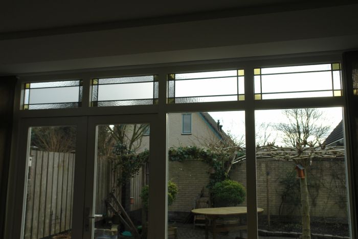 Strak glas in lood in bovenlichten, Hoogland 2008