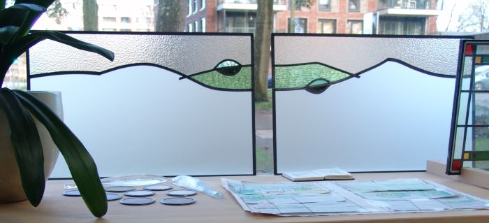 Bleiverglasung mit �tzglas, Kathedralglas und Blattmotiv, 2021.