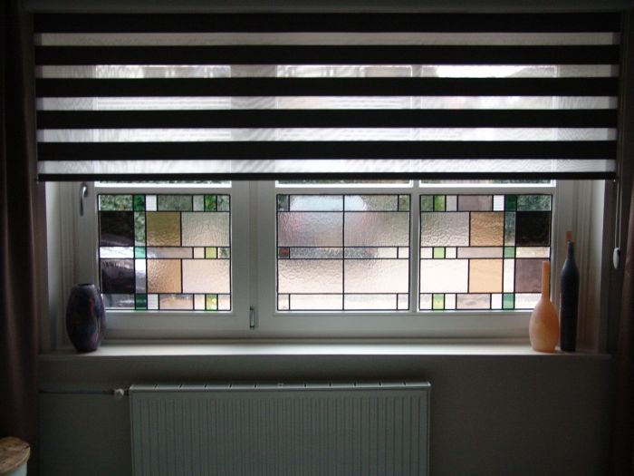 Modern glas in lood tegen inkijk, ontwerp en uitvoering door AvD-Glas