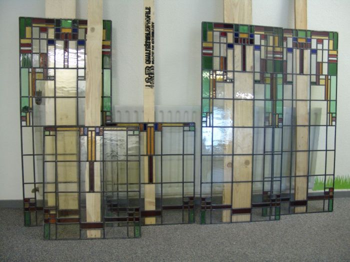 Gepatineerd glas in lood voor het inbouwen in isolatieglas.