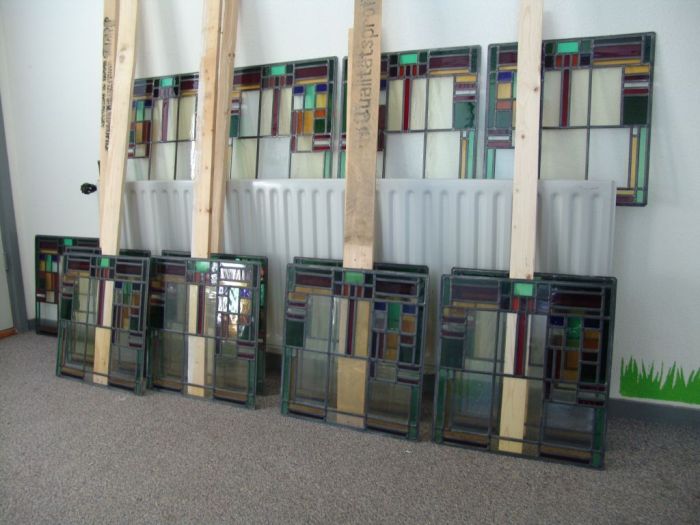 Gepatineerd glas in lood voor het inbouwen in isolerend dubbelglas.