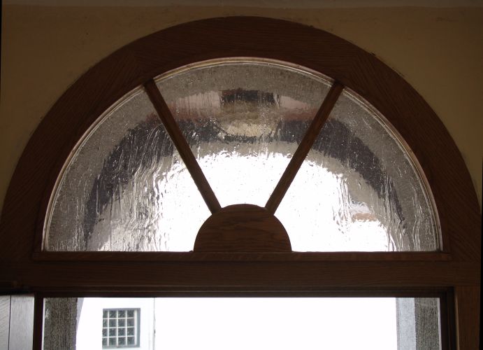 Bovenlicht met eikenhouten verdeling