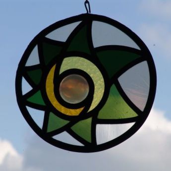 1 van 2 Bleiverglasungen, Dunkelgr�n / Gelb, Amersfoort 2013, 20cm �