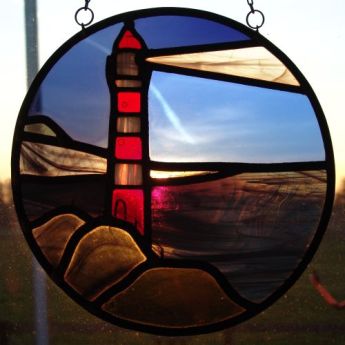 Bleiverglasung mit Leuchtturm, Gegenlicht, Nijkerk 2003